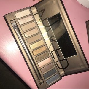 *URBAN DECAY* NAKED PALETTE